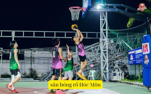sân bóng rổ Hóc Môn